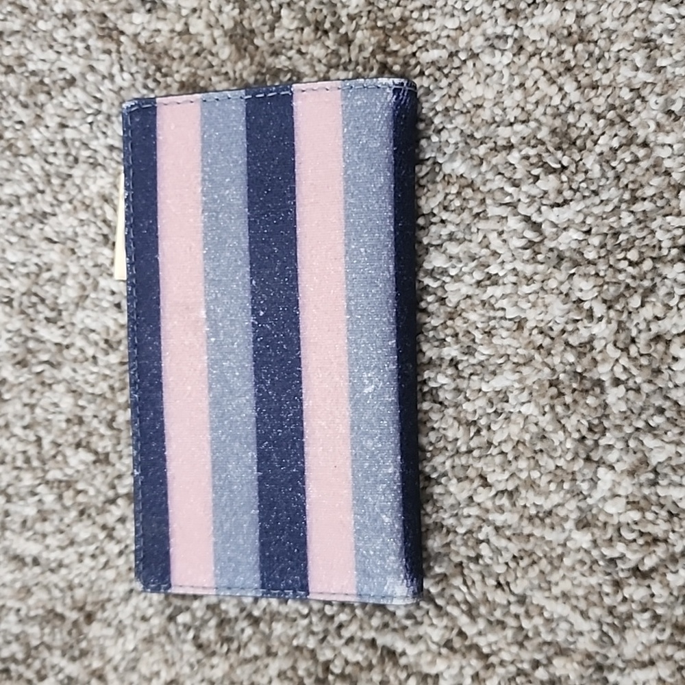 Small wallet - Picture 2 of 3